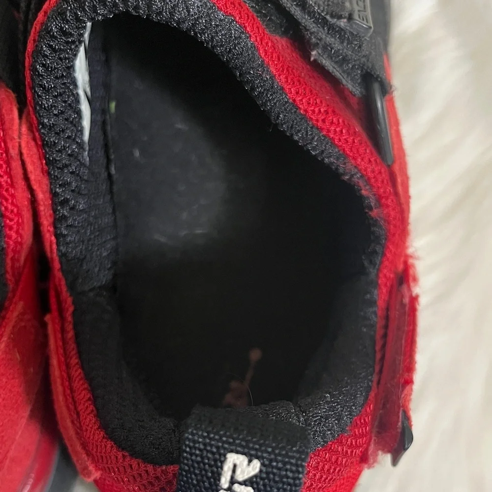 Jordan Black Red Sneakers